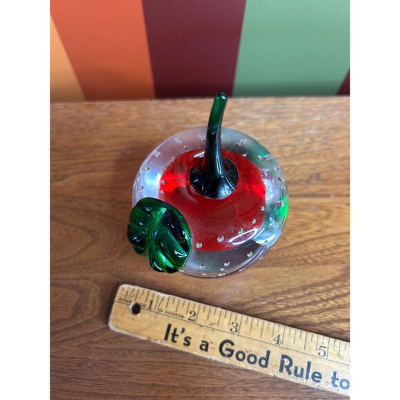 art glass apple stem paperweight bubble control heavy - Picture 4 of 6